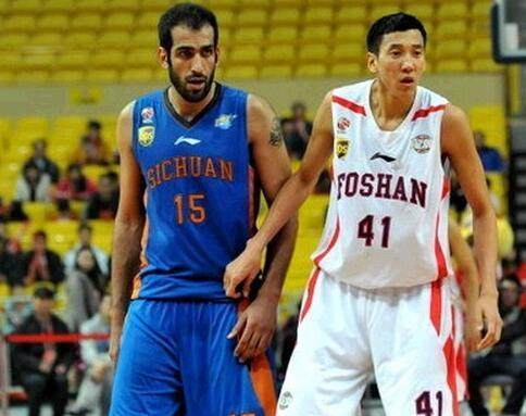 欢呼仍在涌 欢呼仍在涌